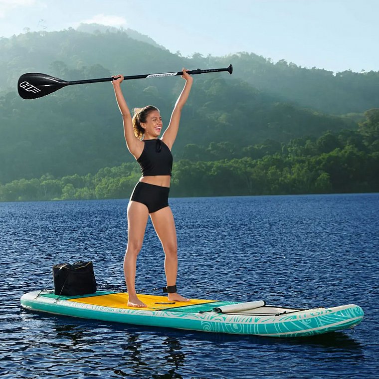 holka na paddlebord hydroforce panorama hydro force sup karlin. s padlem